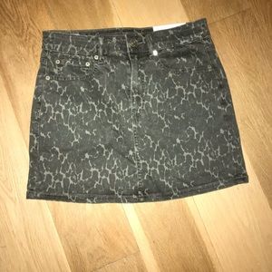 American Eagle Cheetah Minj Skirt